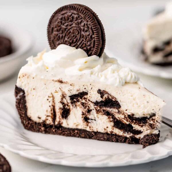 Sliced Oreo Cheese Cake