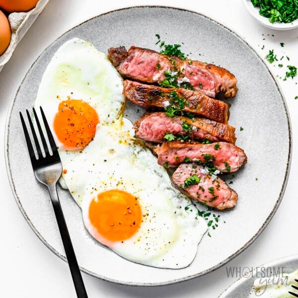 STEAK AND EGGS PLATTER